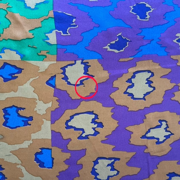 Vintage Honey brand colorful 100% Silk Art Deco scarf 31” x 31” - Picture 5 of 5